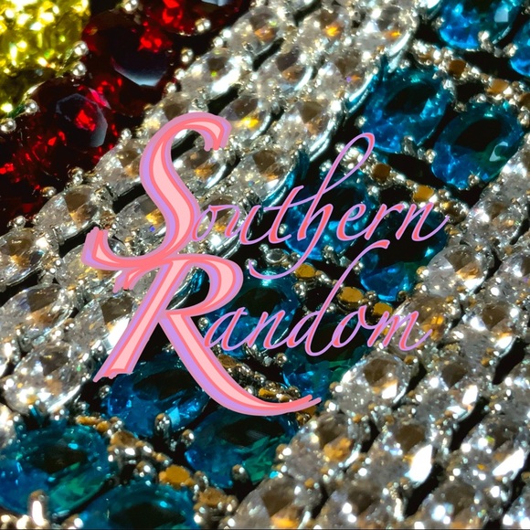 Meet your Posher, Christina - Picture 2 of 3